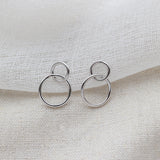 Boucles d'oreilles clous en argent sterling 925 à double boucle géométrique