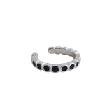 Boucle d'oreille non percée en argent sterling 925 époxy noir à la mode (individuelle)